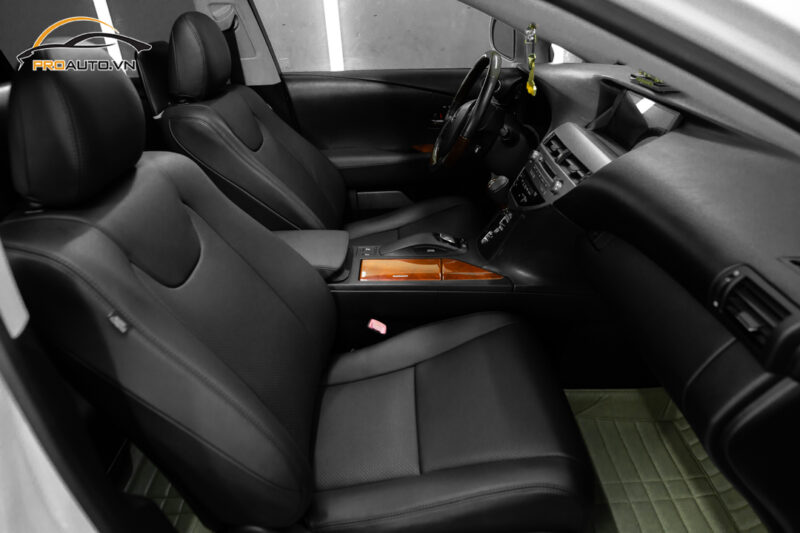 Bọc ghế da ô tô Lexus theo màu nội thất