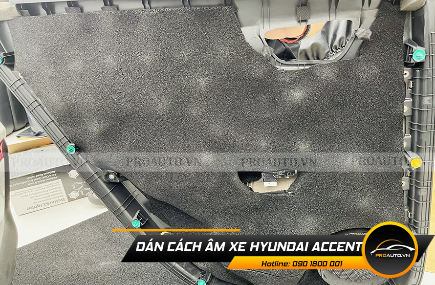 Dán vật liệu tiêu âm chống ù xe Hyundai Accent