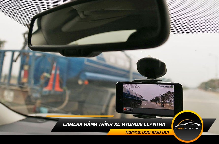Camera hành trình xe Hyundai Elantra