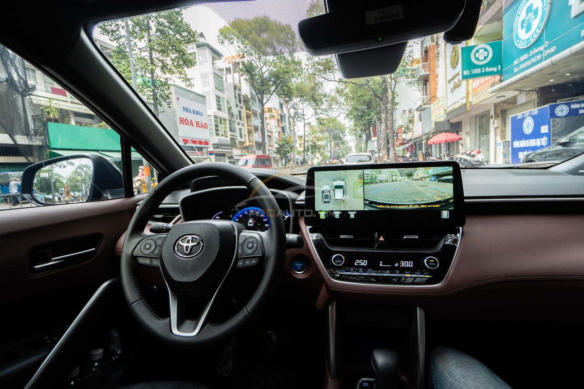Nâng cấp màn hình Android tạo sang trọng cho khoang lái