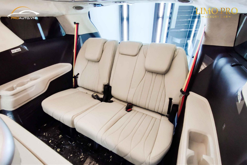Ghế Limousine ô tô xe Kia Carnival - Tạo không gian thư giãn hoàn hảo ở băng sau
