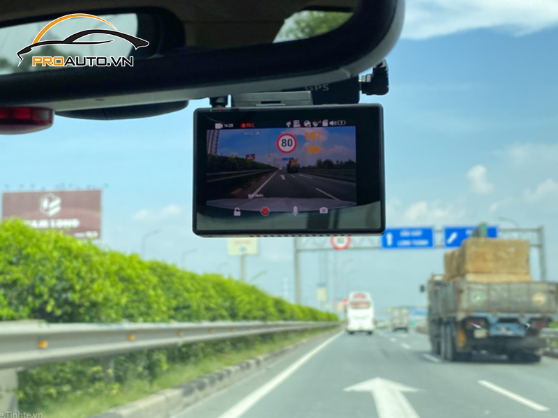 Camera hành trình ô tô xe Mazda 6
