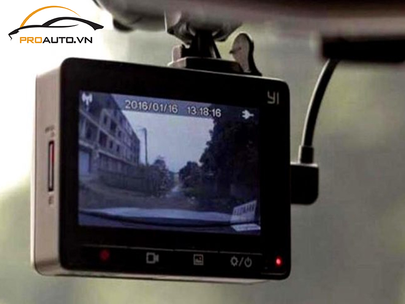 Camera hành trình ô tô xe Mitsubishi Outlander