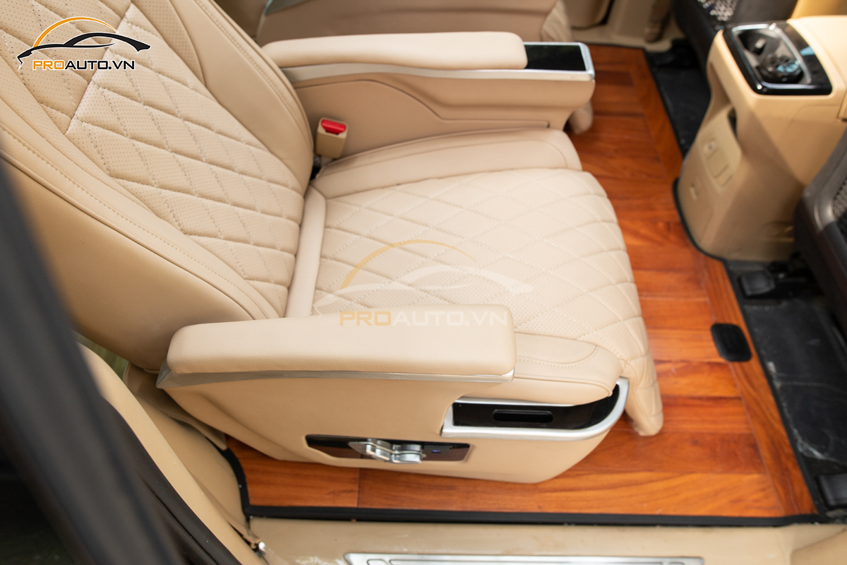 Lợi ích tuyệt vời lót sàn gỗ ô tô Kia Sedona