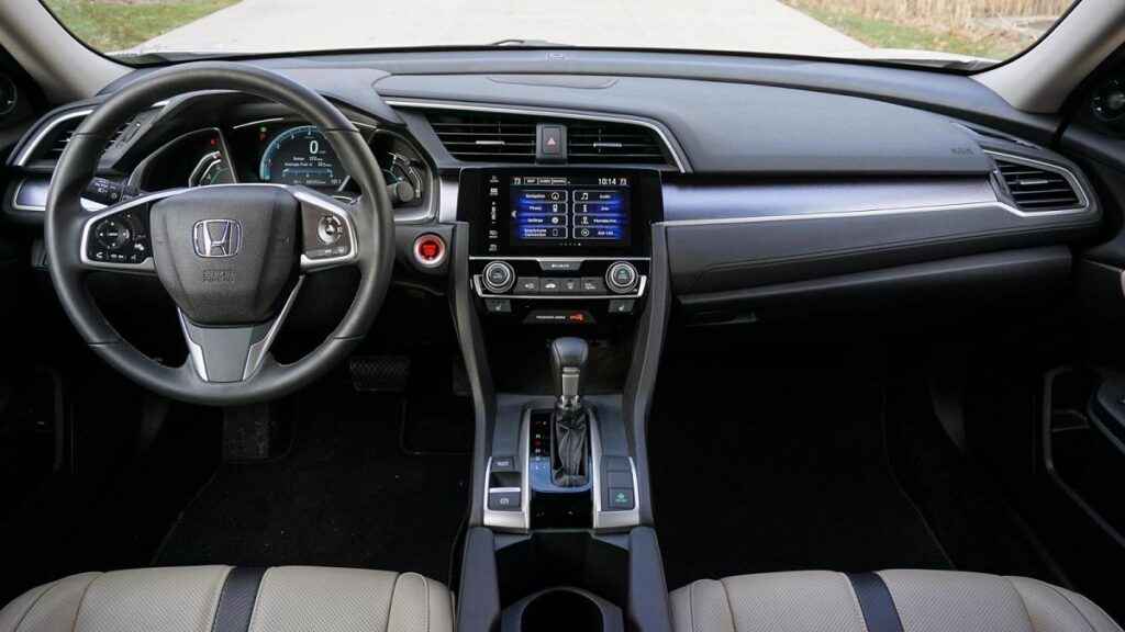 Hệ thống âm thanh nguyên bản xe Honda Civic