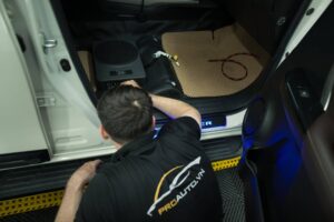 Thi công nâng cấp âm thanh xe ô tô tại Proauto.vn