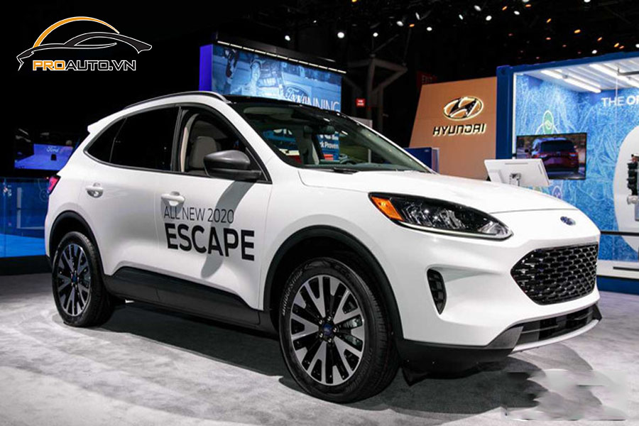 Ford Escape 2014 thay đổi toàn diện