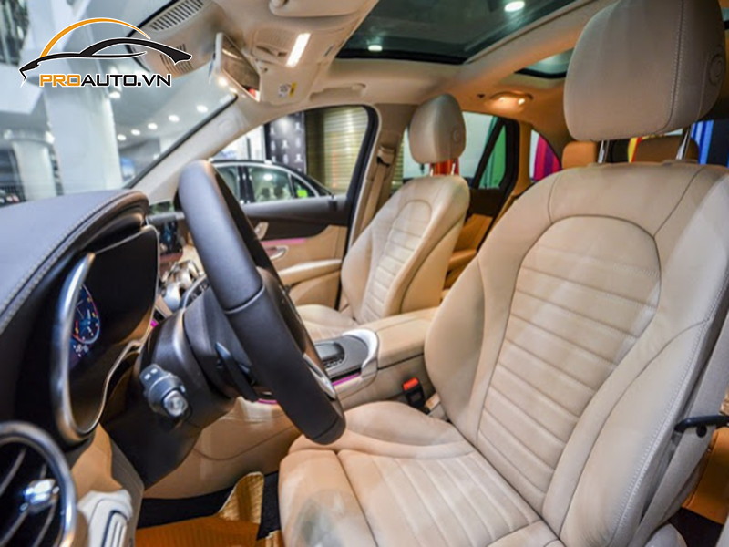 Đổi màu nội thất xe Mercedes GLC 300