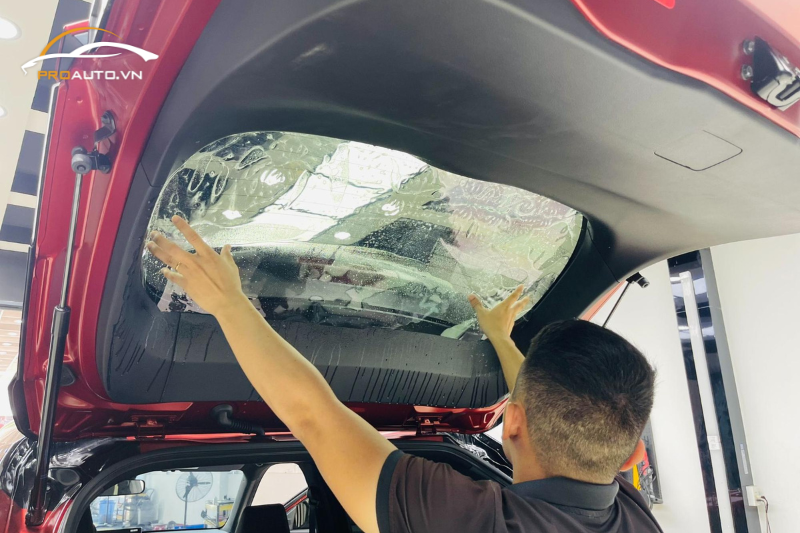 Lợi ích của việc dán phim cách nhiệt ô tô tại Thái Nguyên