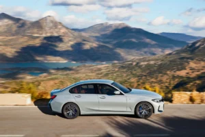 2023 BMW 3 Series 04