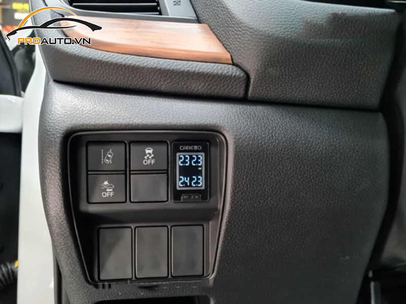 Lắp cảm biến áp suất lốp cho xe Honda Accord