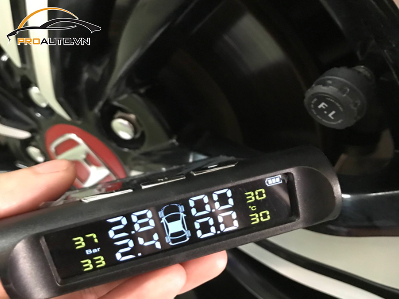 Lắp cảm biến áp suất lốp cho xe Honda Civic