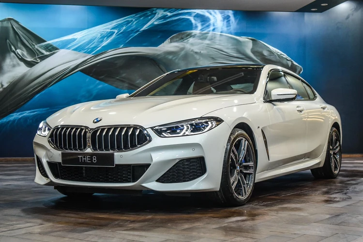 chi tiet bmw 840i gran coupe dau tien tai viet nam 286042j