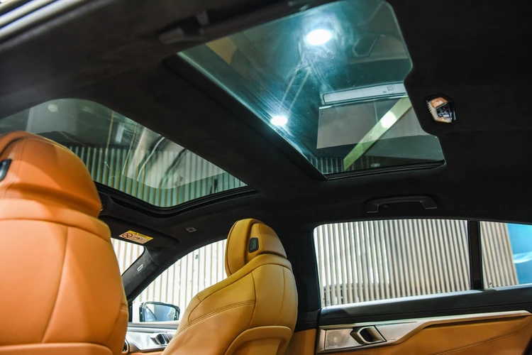 chi tiet bmw 840i gran coupe dau tien tai viet nam11 286053j