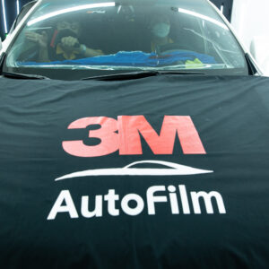 Lựa chọn phim phù hợp với từng vị trí kính xe Lexus Luxury Sedan