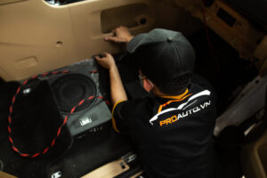 Lắp thêm loa Bass cho ô tô chuyên nghiệp tại Proauto.vn