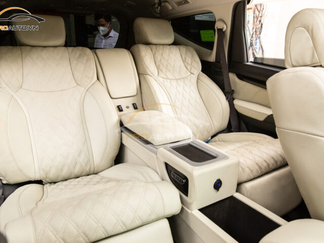 Có nhiều phương pháp độ ghế Limousine xe Mitsubishi Outlander hiện nay