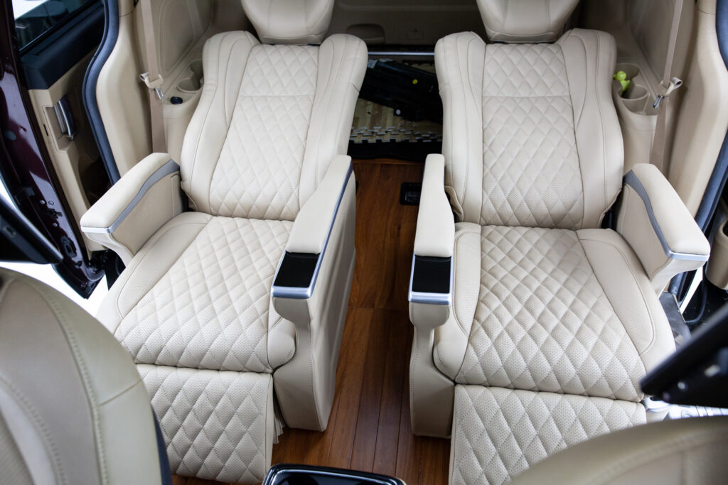 Nâng cấp limousine xe Vinfast Lux A2.0 phiên bản sang trọng hơn