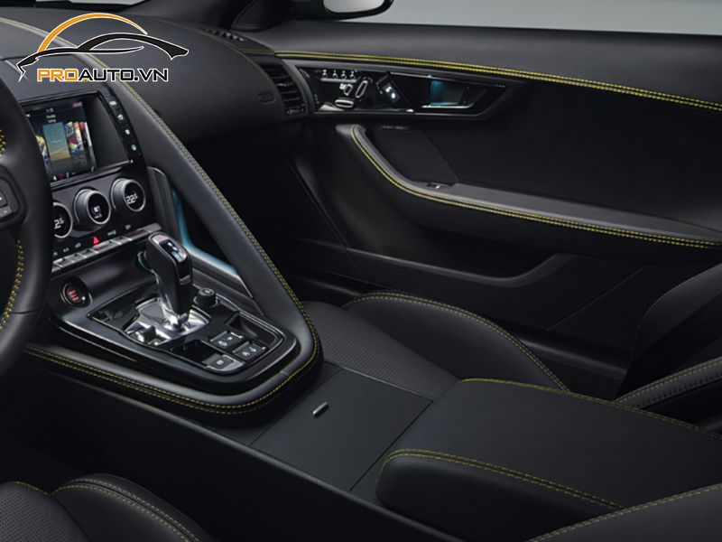 Đổi màu nội thất toàn bộ xe Jaguar F-Type