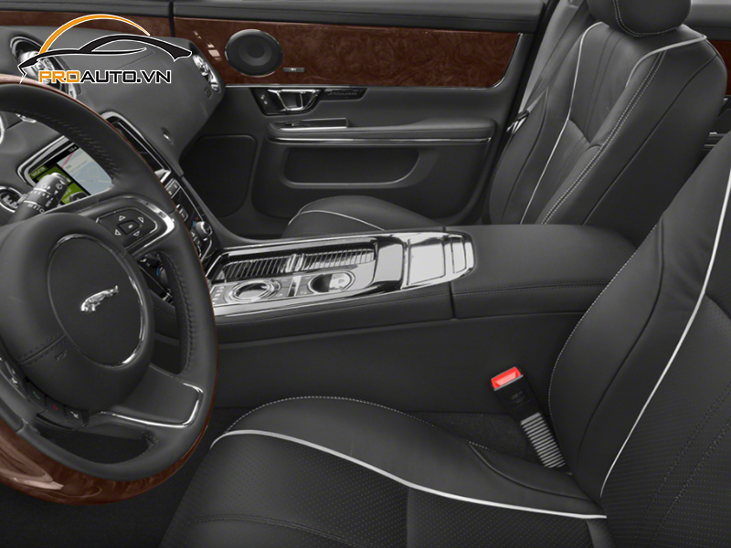 Đổi màu nội thất chi tiết xe Jaguar XJ