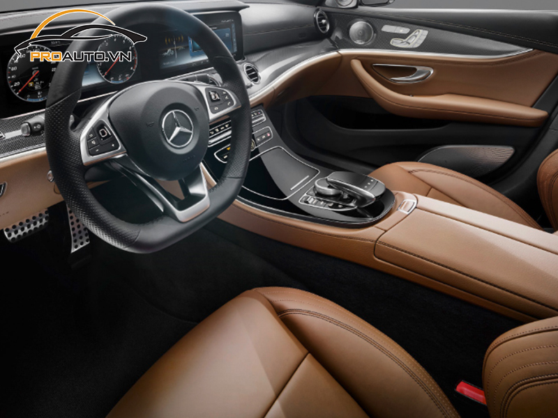 Đổi màu nội thất xe Mercedes E-Class