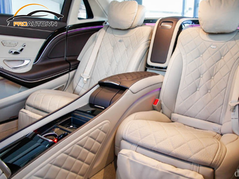 Đổi màu nội thất xe Mercedes Maybach