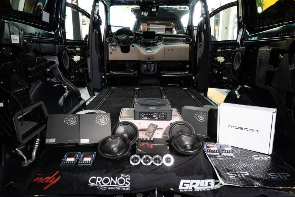 Lợi ích của việc lắp thêm loa Bass cho ô tô