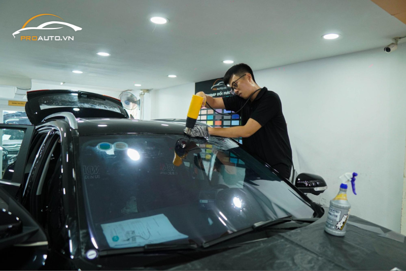 Lợi ích của việc dán phim cách nhiệt ô tô tại Quảng Trị