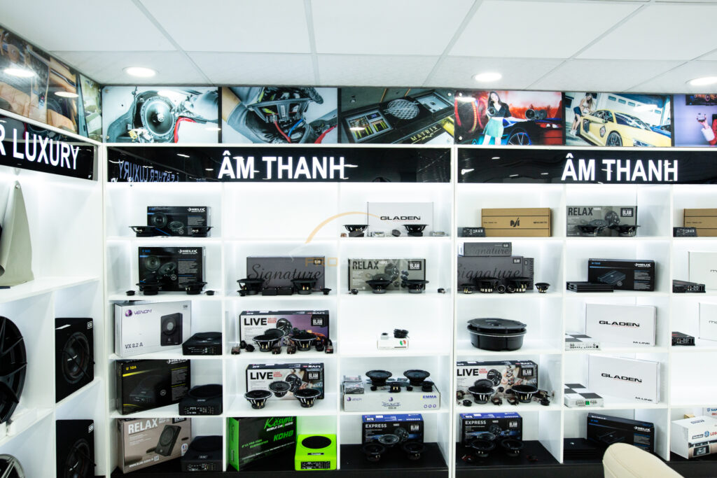 Không gian trưng bày sản phẩm nâng cấp âm thanh taij Proauto.vn 