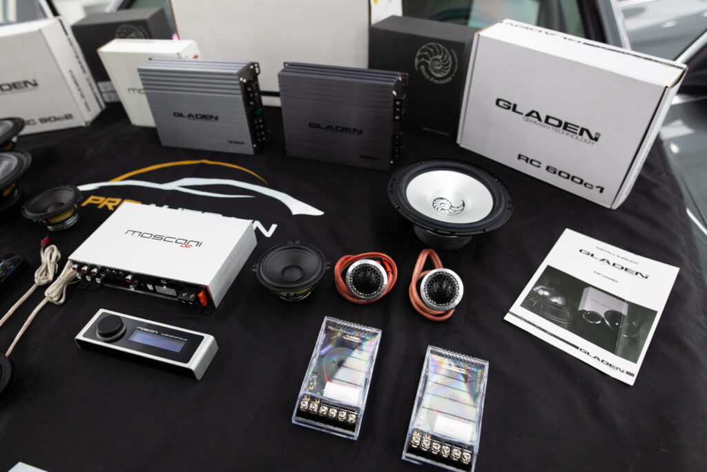 Lắp thêm loa Bass cho ô tô chuyên nghiệp tại Proauto.vn