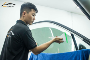 Quy trình dán phim cách nhiệt ô tô tại Tây Ninh