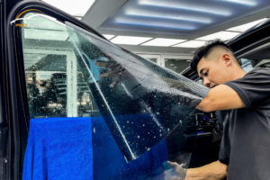 Tại sao phải dán phim cách nhiệt ô tô tại Vĩnh Long?