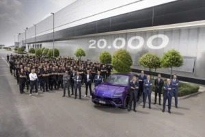 2022 Lamborghini Urus 5