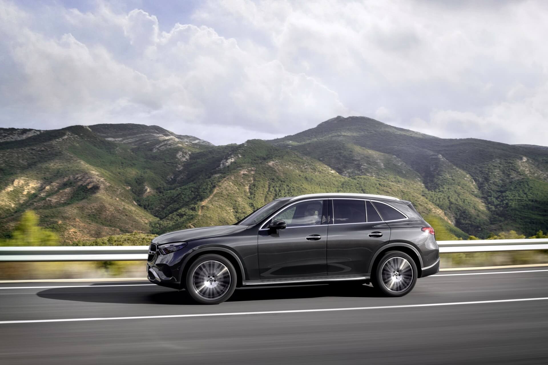 Mercedes-Benz GLC 2023