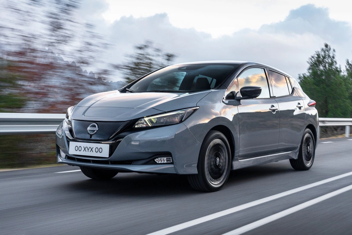 Nissan Leaf thế hệ hiện tại. Ảnh: NetCarShow.