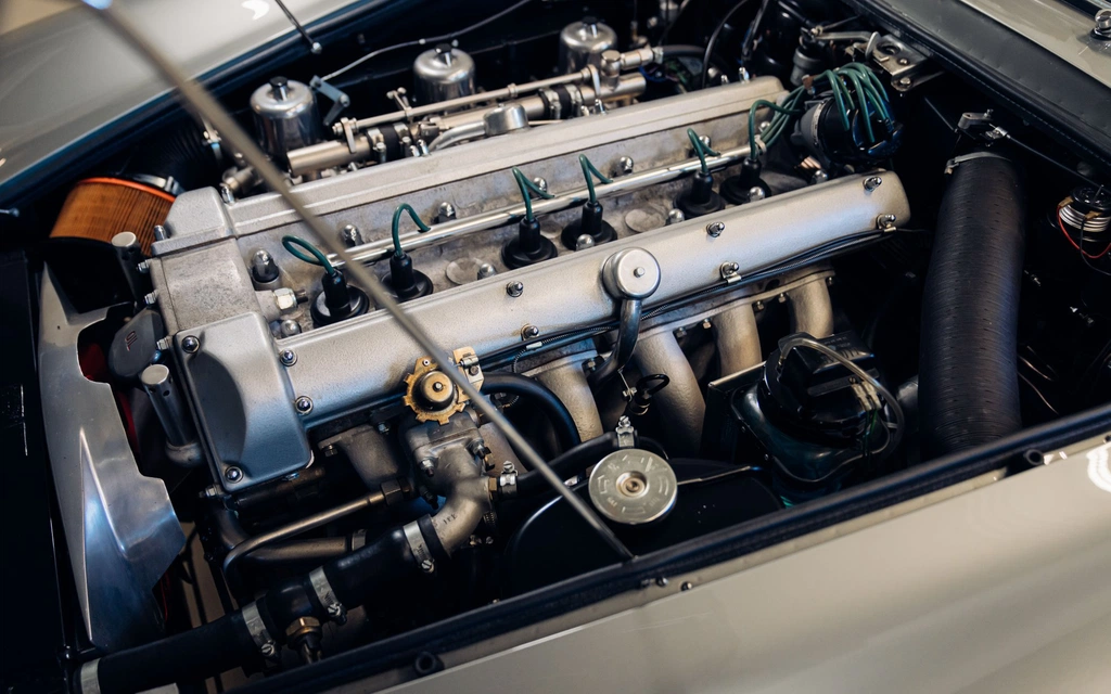 Động cơ của xe