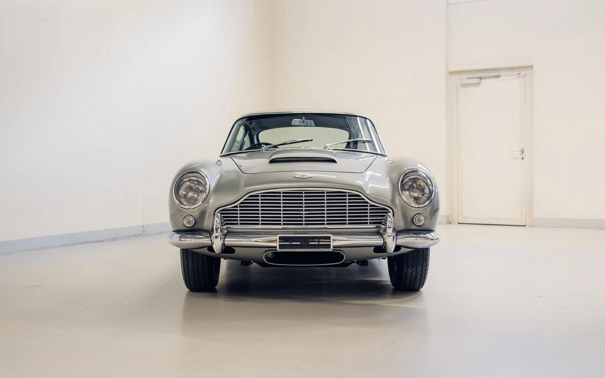 aston martin db5 80