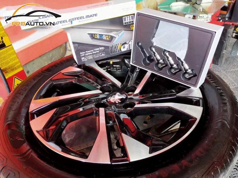 Lắp Cảm Biến Áp Suất Lốp Cho Xe Peugeot 2008