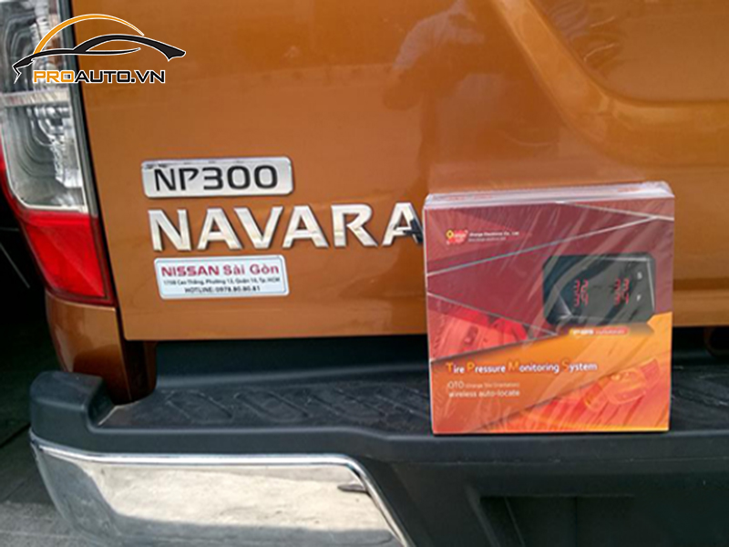 Lắp Cảm Biến Áp Suất Lốp Cho Xe Nissan Navara
