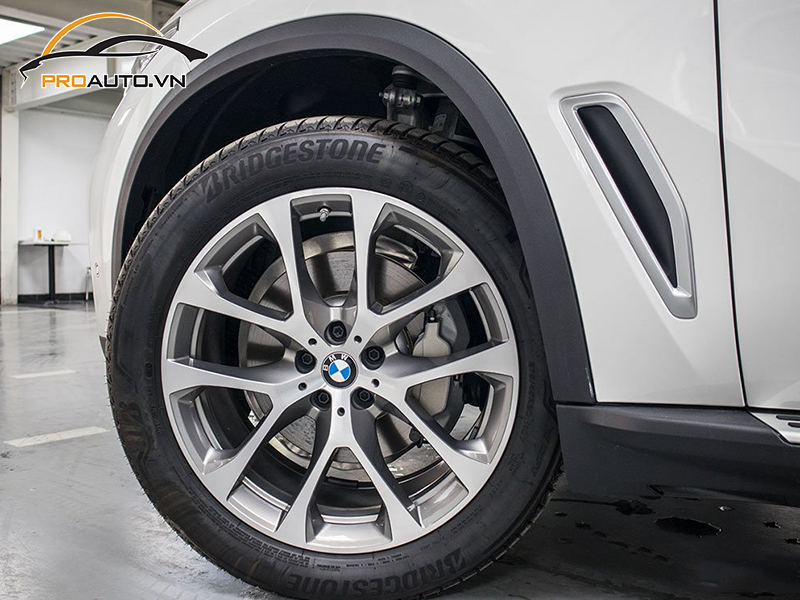 Lắp Cảm Biến Áp Suất Lốp Cho Xe BMW X Series