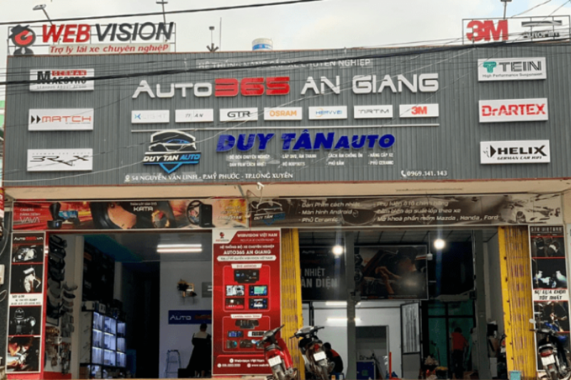 Dán phim cách nhiệt là một trong những thế mạnh của An Giang Auto Car Care