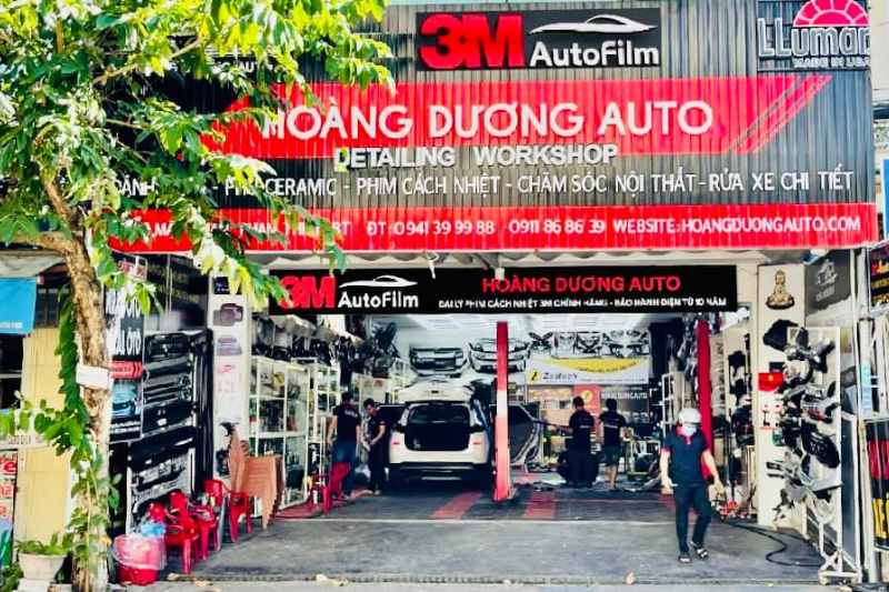 Đội ngũ kỹ thuật viên tại Hoàng Dương Auto được đào tạo bài bản
