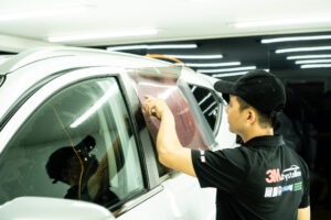 Dán phim cách nhiệt 3M Crystalline TPHCM uy tín