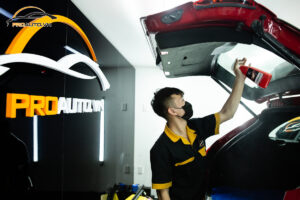 Dán phim cách nhiệt 3M Crystalline TPHCM uy tín