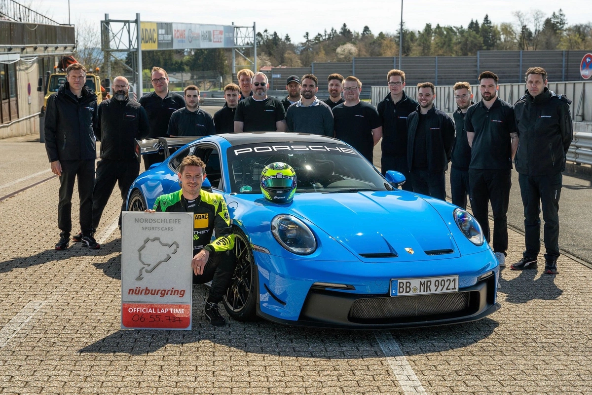 porsche 911 gt3 manthey 1