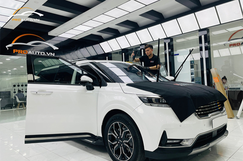 Thi công dán phim cách nhiệt 3M chuyên nghiệp