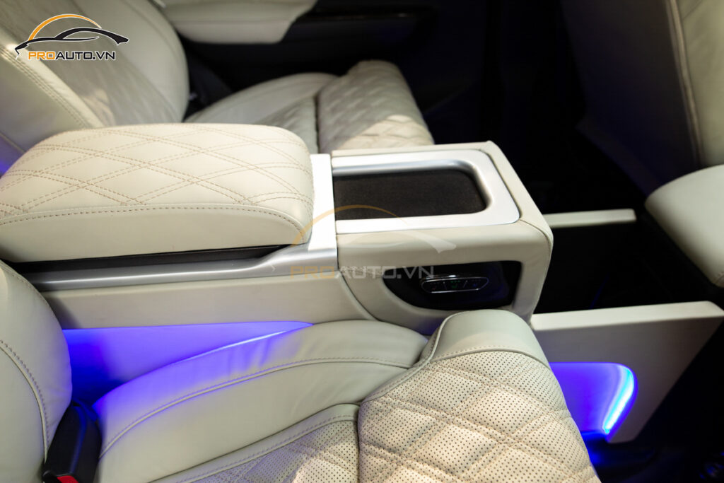 Thi công độ ghế limousine tại xưởng độ ghế Limousine ô tô Hà Tĩnh Proauto.vn