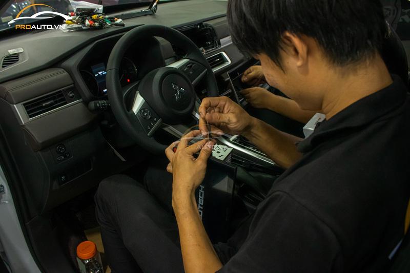 Thi công lắp đặt màn hình android ô tô uy tín chính hãng tại Bình Dương