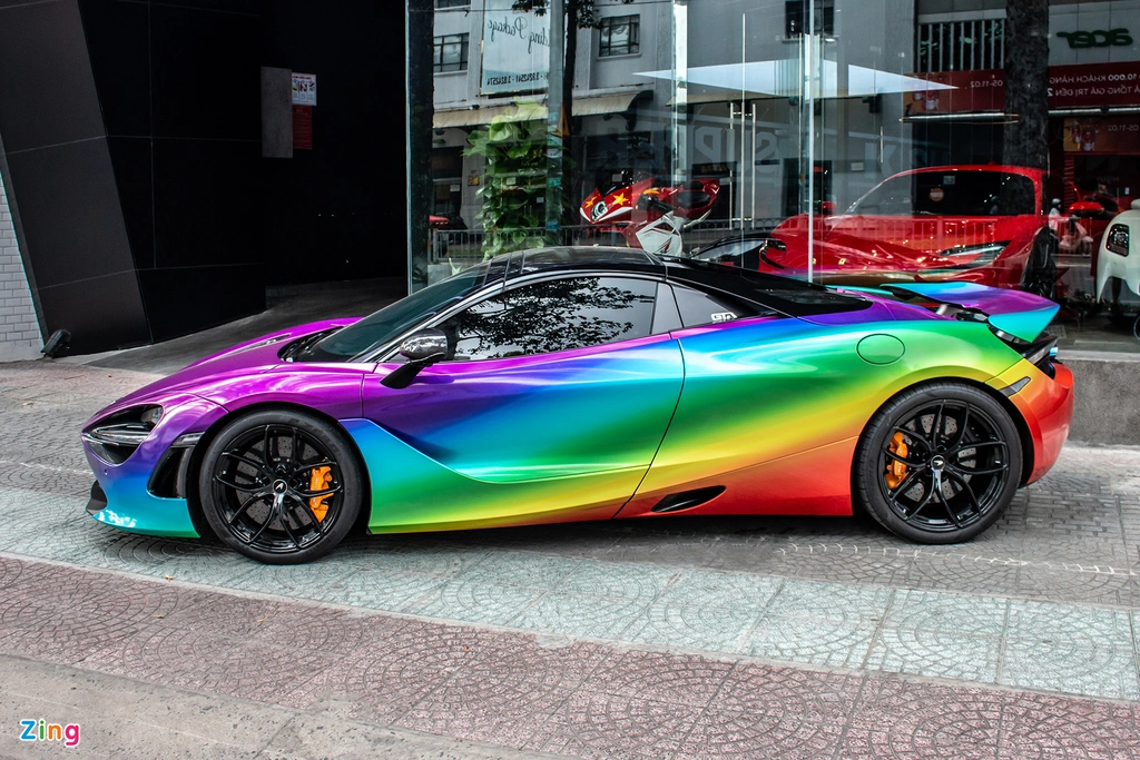 McLaren 720S có thiết kế khá mềm mại.