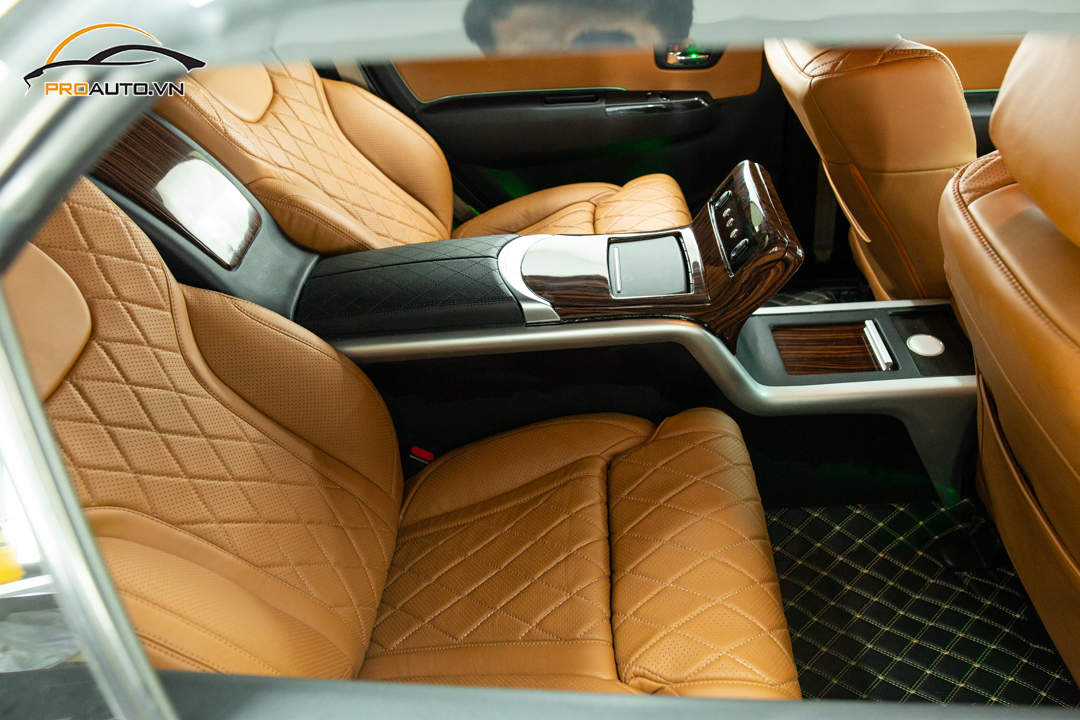 Độ ghế limousine phiên bản 4 chỗ hạng thương gia